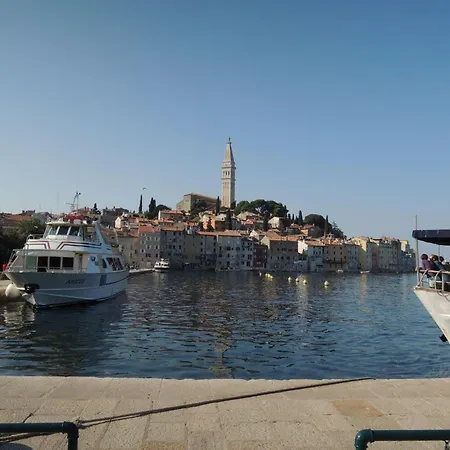 فندق Ferienhaus-mit-pool-in-porec-melisa-7