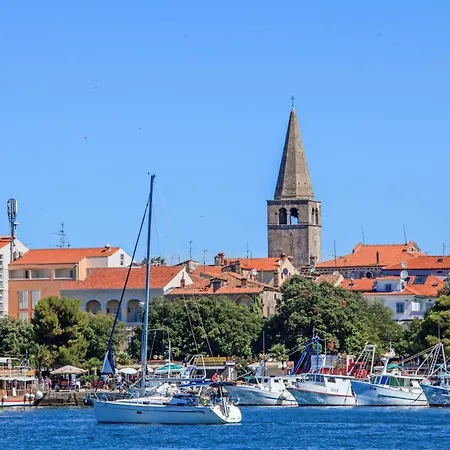 فندق Ferienhaus-mit-pool-in-porec-melisa-7 3*