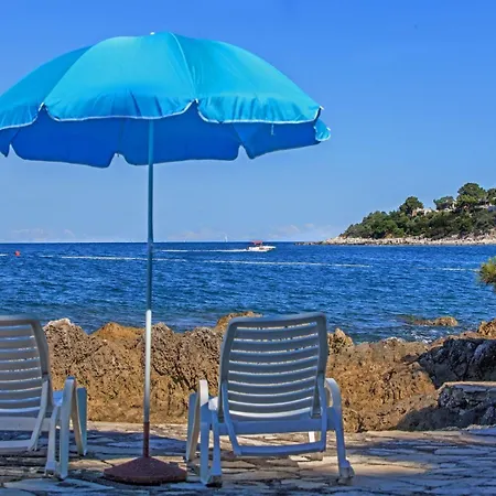 Ferienhaus-mit-pool-in-porec-melisa-7 ホテル ポレッチ