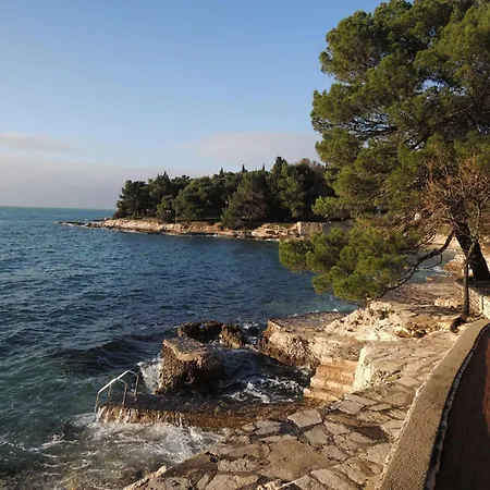 فندق Ferienhaus-mit-pool-in-porec-melisa-7 3*