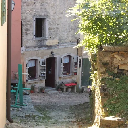 Ferienhaus-mit-pool-in-porec-melisa-7 3*